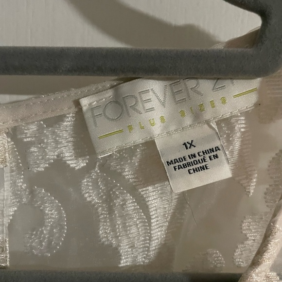 Forever 21+ Cream Short Lace Dress Size 1X - Picture 6 of 7